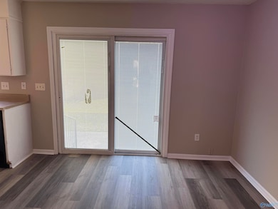 9007 Mahogany Row SE unit B, Huntsville, AL 35802 - photo 4