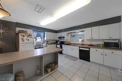 Home kitchen