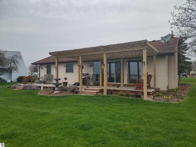 2390 E Bay Ridge Dr, Au Gres, MI 48703 - photo 6