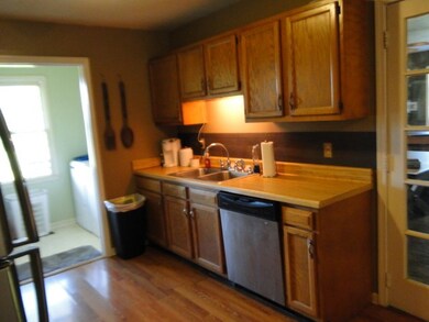 123 Lindbergh Ln, Shelbyville, TN 37160 - photo 4