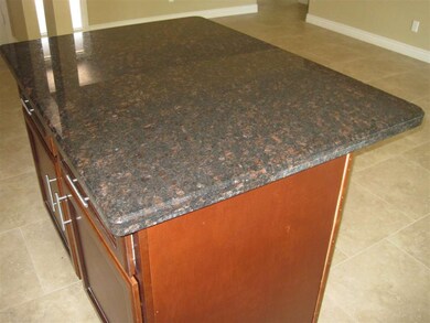 (04) Island Breakfast Bar