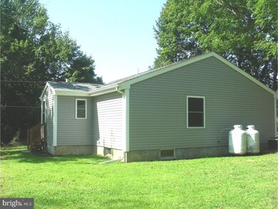 10 Stackhouse Ln, Chesterfield, NJ 08515 - photo 2