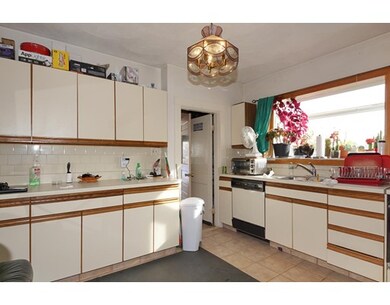 215 Arlington St, Watertown, MA 02472 - photo 7