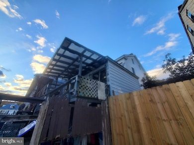 418 E Cameron St, Shamokin, PA 17872 - photo 5