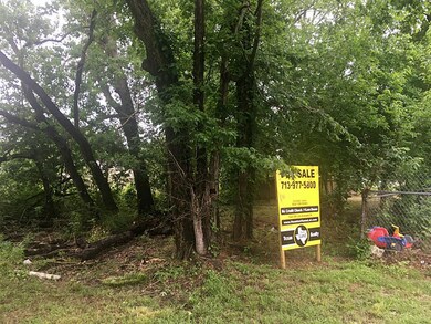 5012 Keeland St, Houston, TX 77016 - photo 2