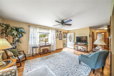 3427 Curtis St, Mogadore, OH 44260 - photo 4