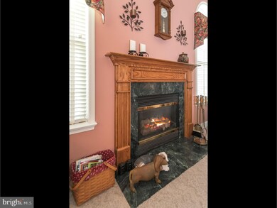 2042 Rose Dr, Pennsburg, PA 18073 - photo 4