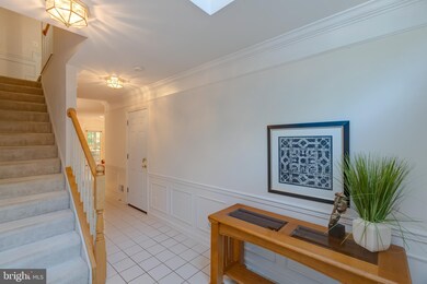 5447 Summer Leaf Ln, Alexandria, VA 22312 - photo 6