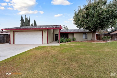 3313 Scottsbluff St, Bakersfield, CA 93312 - photo 3