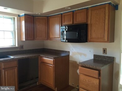 1724 Shallcross Ave, Folcroft, PA 19032 - photo 4