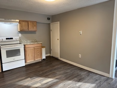 33 Oak St, Derby, CT 06418 - photo 4