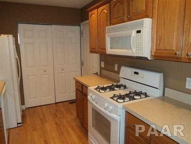 4581 N Thornhill Dr unit 103B, Peoria, IL 61615 - photo 7