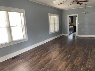 1018 E Pine Ave, Enid, OK 73701 - photo 7