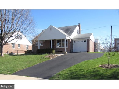 523 Buse St, Ridley Park, PA 19078 - photo 2