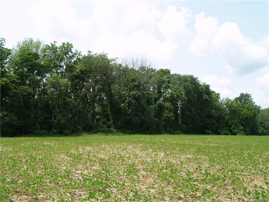 6042 Schantz Rd, Emmaus, PA 18049 - photo 5