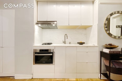 155 E 49th St unit 1E, New York, NY 10017 - photo 2