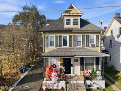 109 Pen Argyl St, Pen Argyl, PA 18072 - photo 3