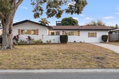 1711 Patlin Cir S, Largo, FL 33770 - photo 2