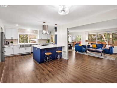 2563 Pimlico Dr, West Linn, OR 97068 - photo 3