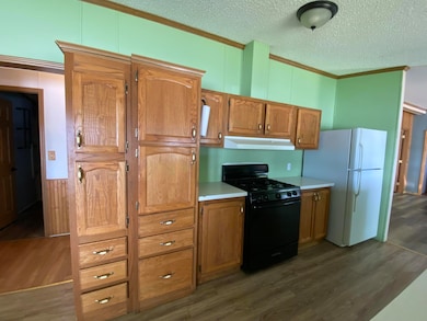 21 Dean Rd, Clinton, ME 04927 - photo 6