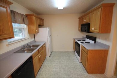 81 Fox Creek Ct, Manchester, TN 37355 - photo 7