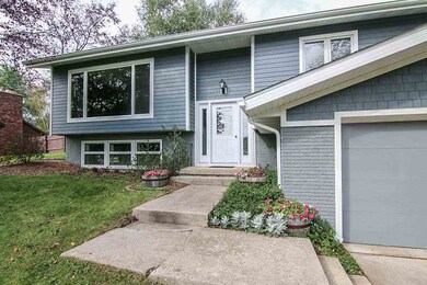 4667 Stonewood Dr, Middleton, WI 53562 - photo 2