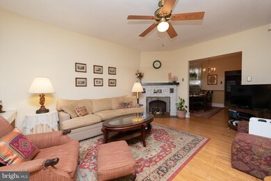 3530 Oakmont St, Philadelphia, PA 19136 - photo 4