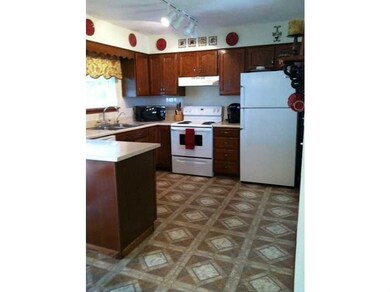 3516 Kristie Dr, Erie, PA 16506 - photo 5