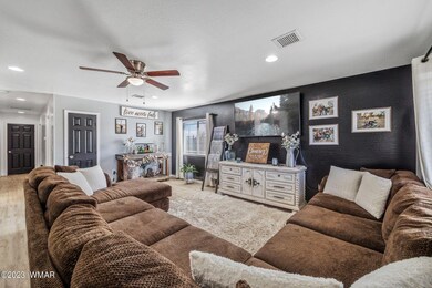 549S4thWSt-Snowflake-AZ-4