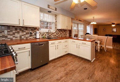 621 Josie Ct, Williamstown, NJ 08094 - photo 6