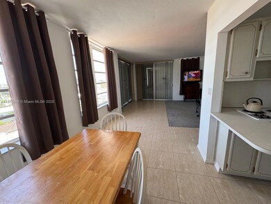 7800 Carlyle Ave unit 6C, Miami Beach, FL 33141 - photo 5