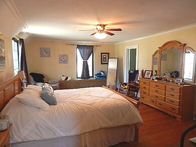 2325 Corona Rd, Waukegan, IL 60087 - photo 5