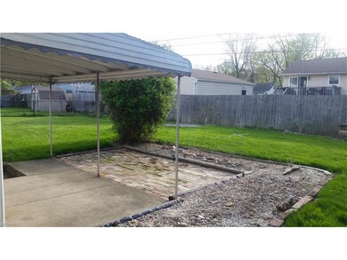 641 Pasadena Ave, Sheffield Lake, OH 44054 - photo 6