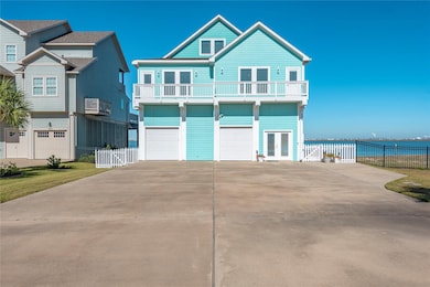 1640 Windsong Way, Tiki Island, TX 77554 - photo 2