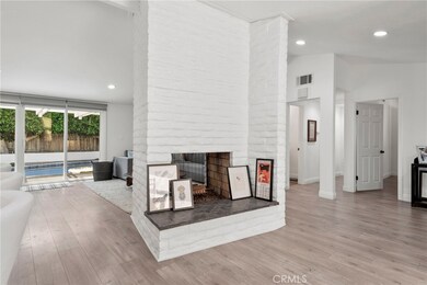 201 Hanover Dr, Costa Mesa, CA 92626 - photo 7