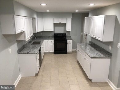 7254 Pommel Dr, Sykesville, MD 21784 - photo 3