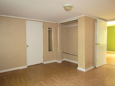 471 N Allen St, Wabash, IN 46992 - photo 5