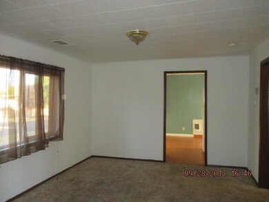 2256 Orchard Ave, Klamath Falls, OR 97601 - photo 4