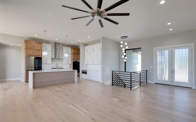 17778 Hammontree Dr, Clive, IA 50325 - photo 5