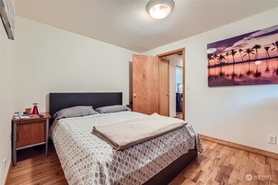 17510 Olympic View Dr, Edmonds, WA 98026 - photo 4