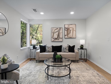 11709 Summerchase Cir unit D, Reston, VA 20194 - photo 5