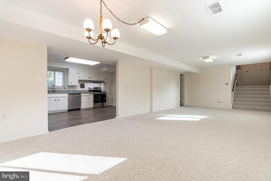 14008 London Ln, Rockville, MD 20853 - photo 5