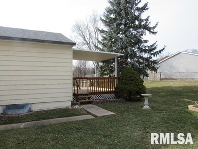 2824 W 65th St, Davenport, IA 52806 - photo 3