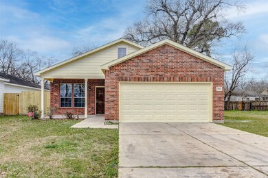 7022 Eastwood St, Houston, TX 77021 - photo 3