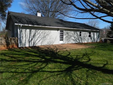 118 Little Forest Ln, Statesville, NC 28625 - photo 3