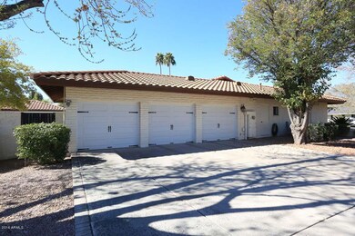 Side 3 Car Garage
