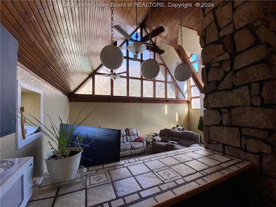 11 Beechie Fork Rd, Alum Creek, WV 25003 - photo 4