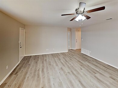 316 Kathy Ln, Granbury, TX 76049 - photo 2