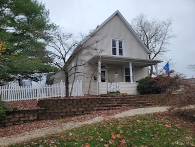 141 Willow St, Hillsboro, OH 45133 - photo 2