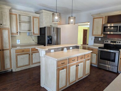 1622 240th St, Decorah, IA 52101 - photo 5